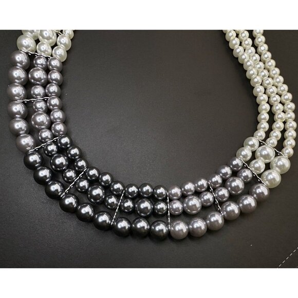 Gorgeous Ombre Necklace Tone of Gray  Whites Faux Pearl Three Strands - Picture 7 of 7